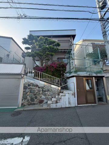 小田急電鉄江ノ島線 六会日大前駅 徒歩6分 築57年(2K/1階)