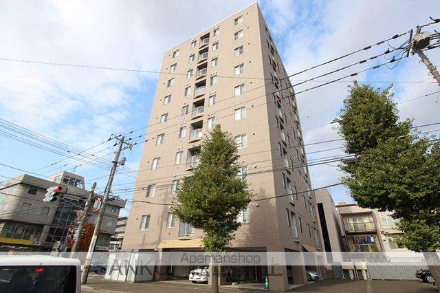 ロイヤルコート33(2LDK/8階)