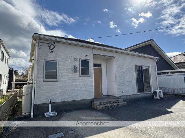 鹿児島県鹿屋市 築16年(2LDK)