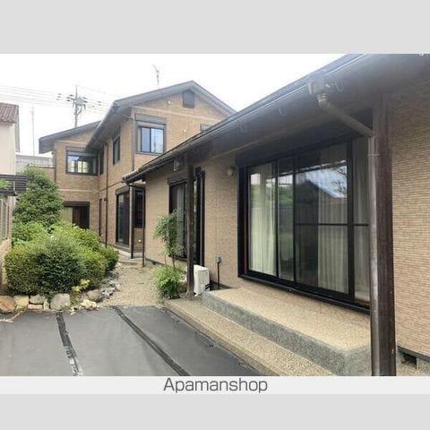 東海道本線 能登川駅 徒歩5分 築26年(7LDK)