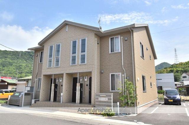 ファミール A棟(2LDK/2階)