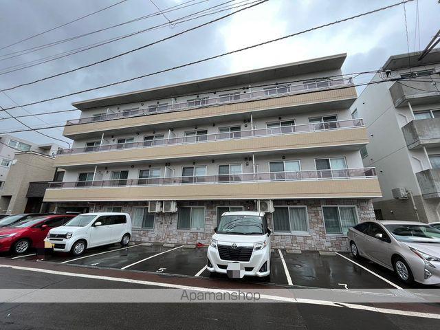 BILLS 桔梗KIKYO(1LDK/3階)