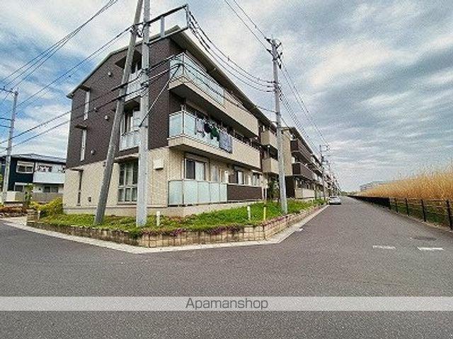ロイジェントパークス レイクタウン 3 A(1LDK/1階)