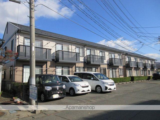 ロイヤルヒルズ津志田A(2K/1階)