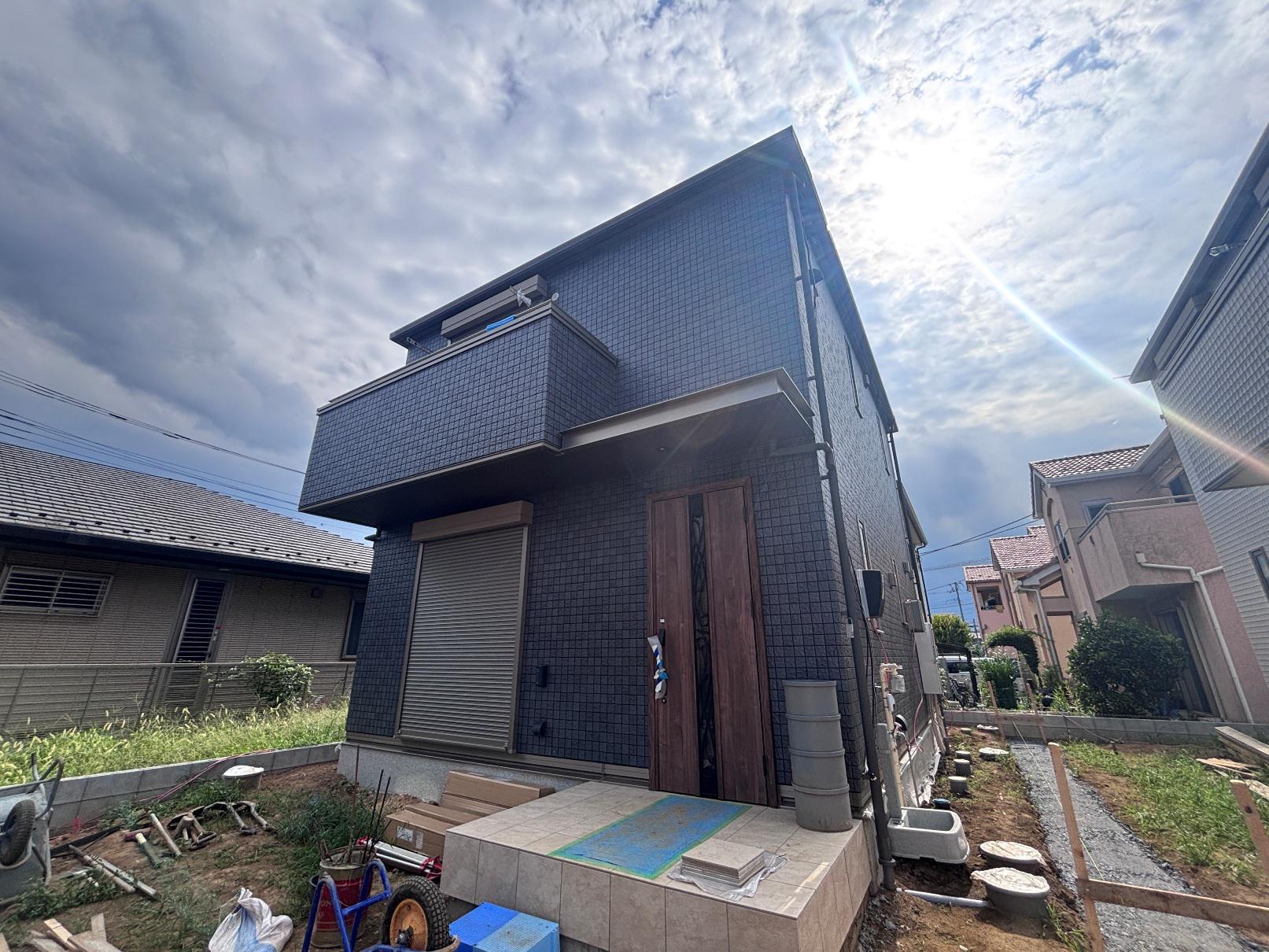 高崎線 桶川駅 徒歩33分 築1年(3LDK)