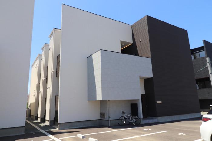 MODERN PALAZZO 須屋BALM(1K/2階)