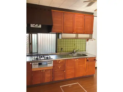 東武鉄道野田線 梅郷駅 バス乗車時間:12分 ショッピングセンター前バス停で下車 徒歩4分 2階建 築43年(4LDK)のキッチン写真