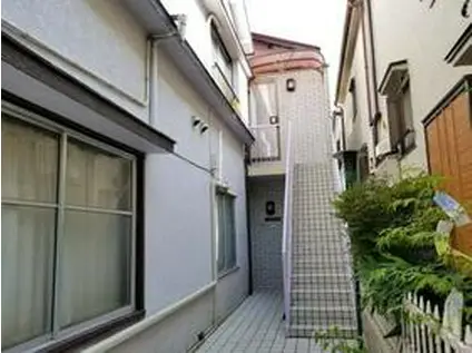 ニュープリンスハイツ(ワンルーム/2階)の外観写真