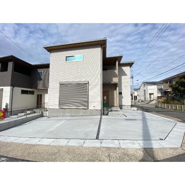 中央本線 神領駅 徒歩21分 築4年(3LDK)