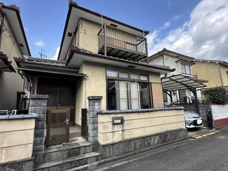山陰本線 馬堀駅 徒歩23分 2階建 築36年(5DK)の外観写真