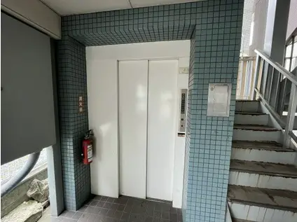 アザリアガーデンA棟(1K/5階)の間取り写真