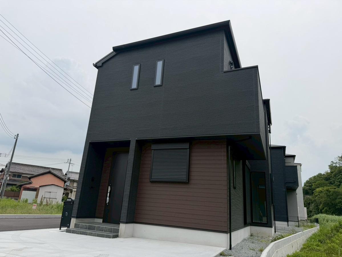 山陽本線 東姫路駅 徒歩29分 築1年(4LDK)