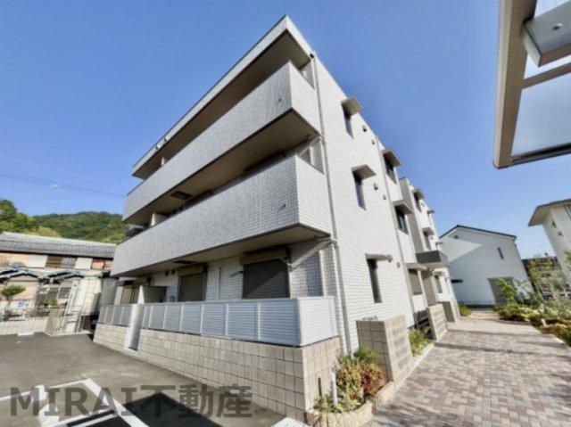 LA MAISON BLANCHE(2LDK/2階)