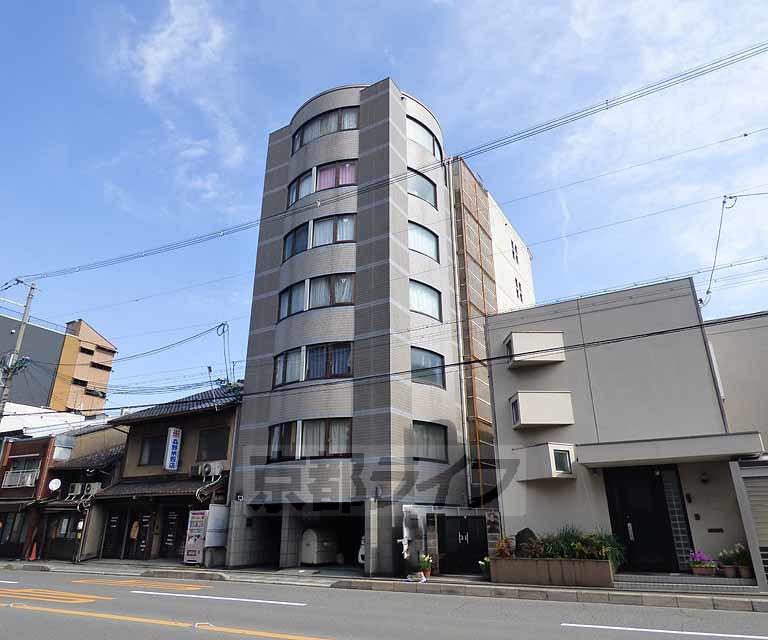 京阪電気鉄道京阪線 祇園四条駅 徒歩10分 築32年(1K/6階)