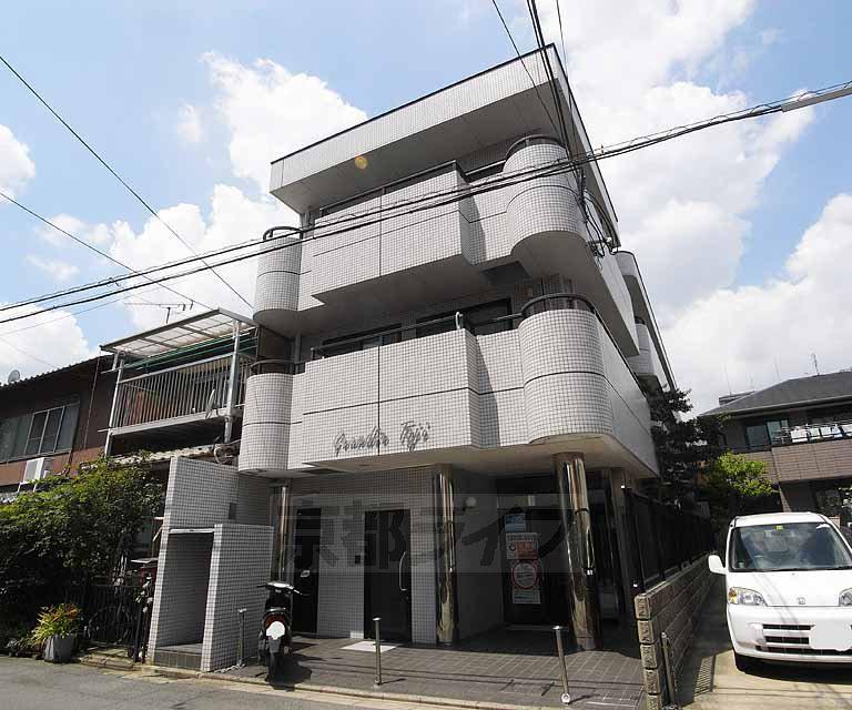 近鉄京都線 東寺駅 徒歩3分 築37年(1K/3階)