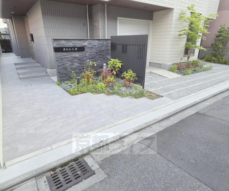 山陰本線 二条駅 徒歩4分 築2年(2LDK/3階)