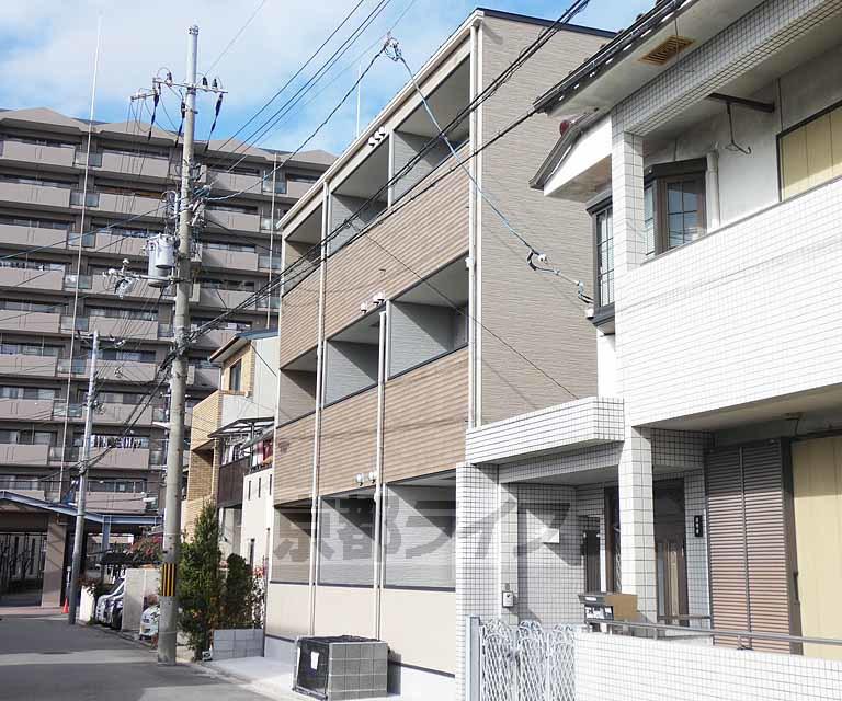 近鉄京都線 伏見駅(京都) 徒歩7分 築2年(1LDK/2階)