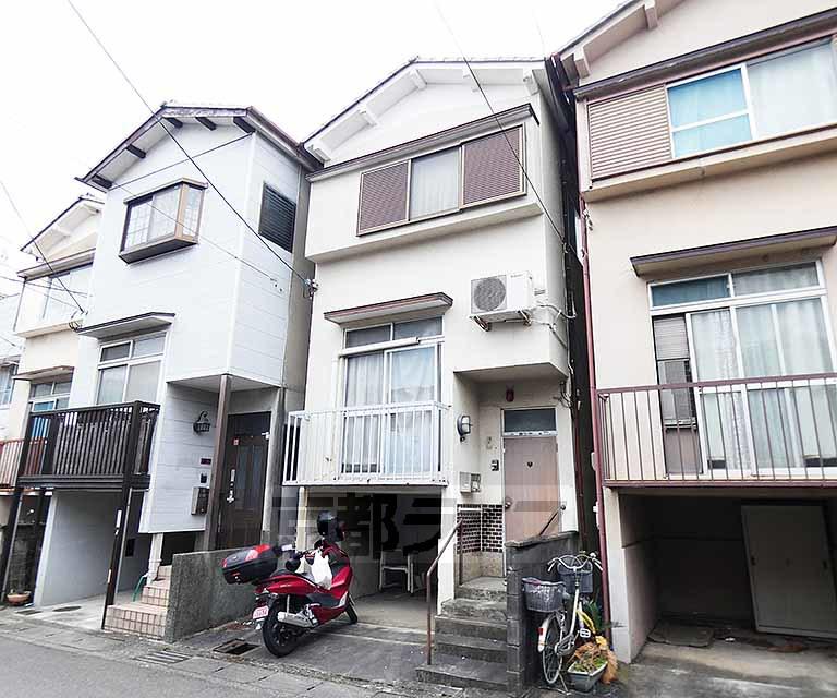 京阪電気鉄道京阪線 淀駅 徒歩15分 築52年(2SDK)