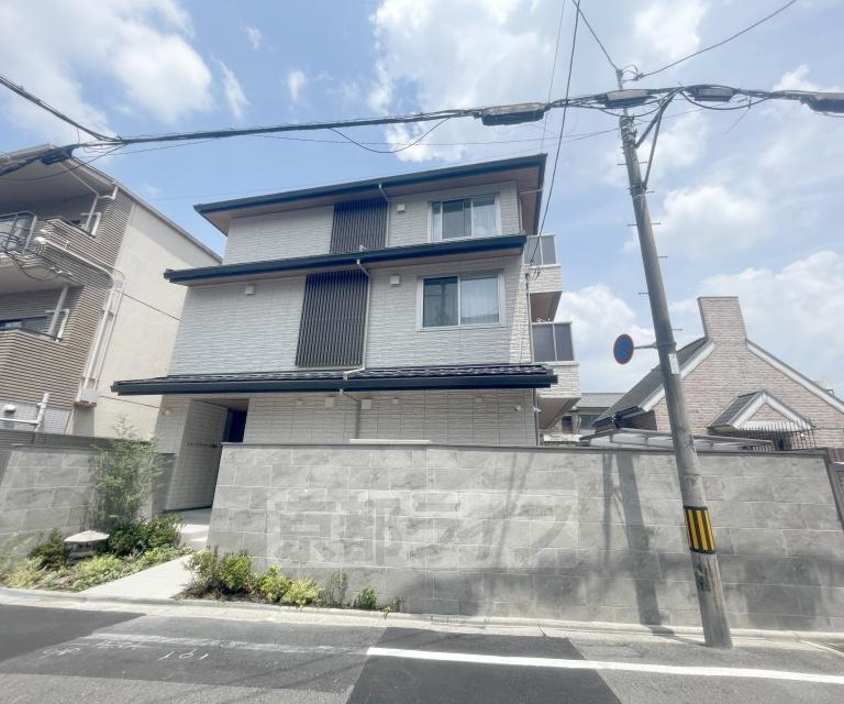 京阪電気鉄道京阪線 七条駅 徒歩4分 築1年(1LDK/1階)