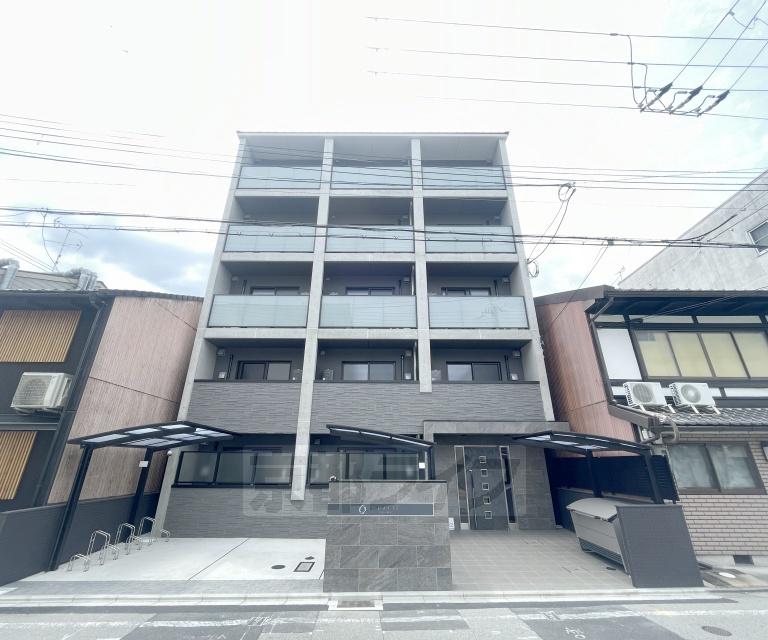 山陰本線 丹波口駅 徒歩4分 築1年(1K/2階)