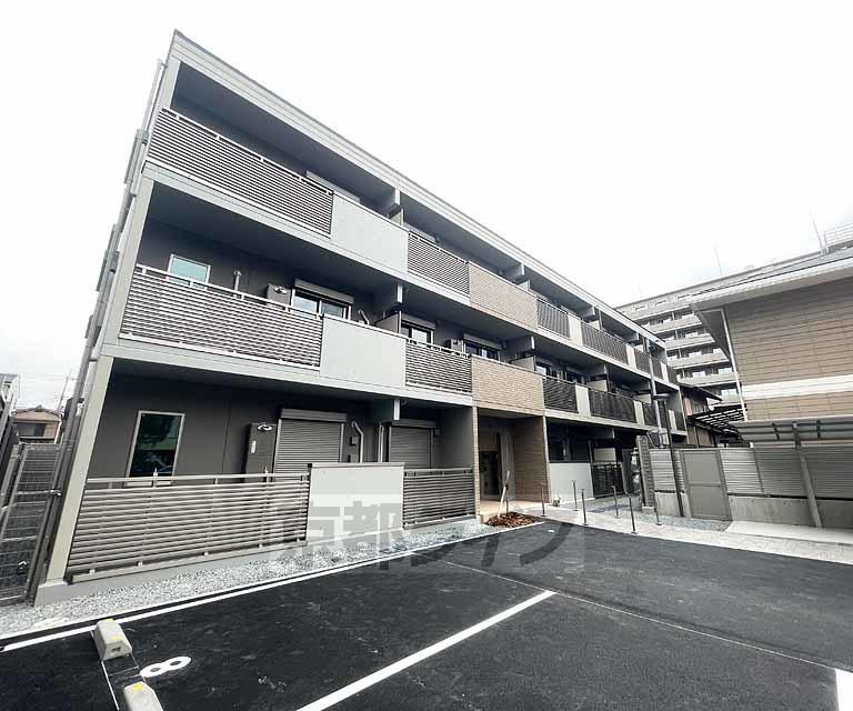 京都市烏丸線 九条駅(京都) 徒歩1分 築1年(2LDK/3階)