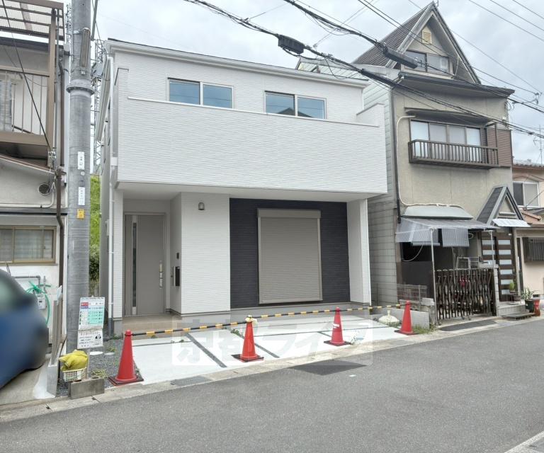 近鉄京都線 富野荘駅 徒歩5分 築1年(4LDK)