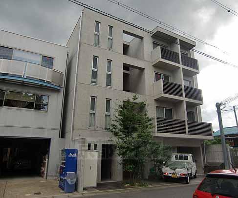 阪急電鉄京都線 西京極駅 徒歩13分 築22年(1K/4階)