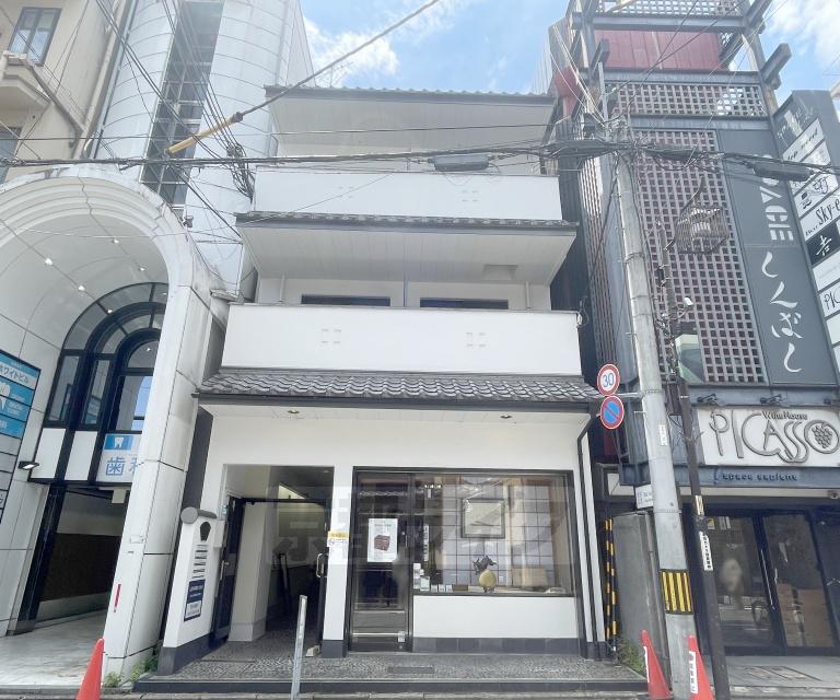 京阪電気鉄道京阪線 祇園四条駅 徒歩3分 築24年(1K/3階)