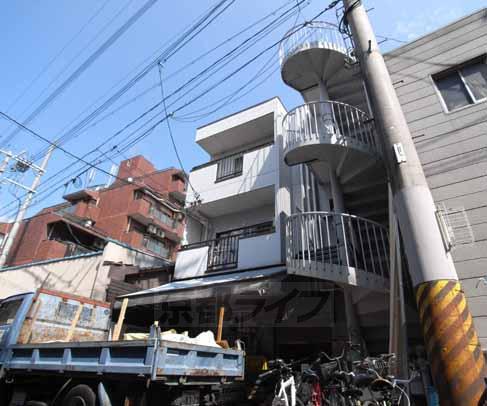 京阪電気鉄道鴨東線 出町柳駅 徒歩8分 築41年(1K/3階)