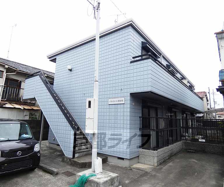 京阪電気鉄道宇治線 観月橋駅 徒歩10分 築31年(2DK/2階)