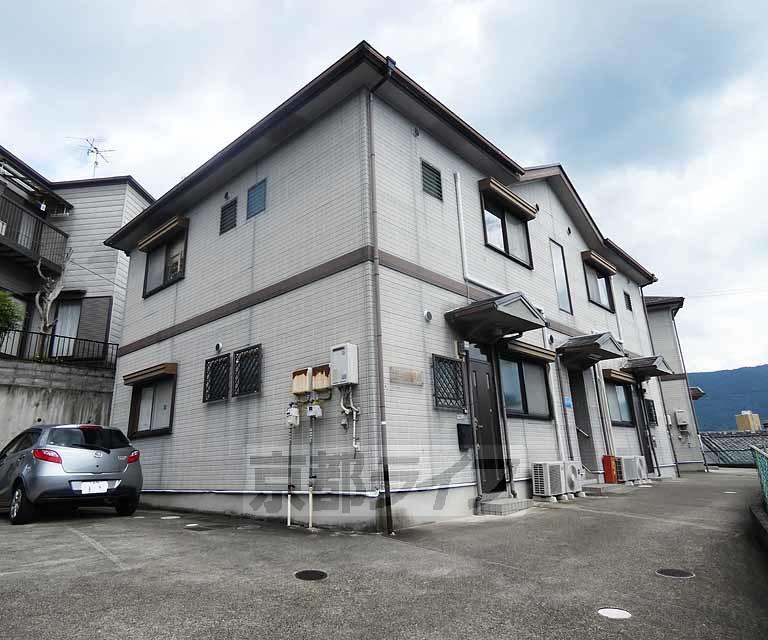 京都市東西線 石田駅(京都市営) 徒歩8分 築31年(2LDK/1階)