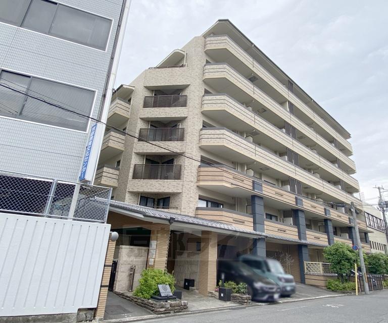 京阪電気鉄道鴨東線 神宮丸太町駅 徒歩4分 築23年(3LDK/6階)