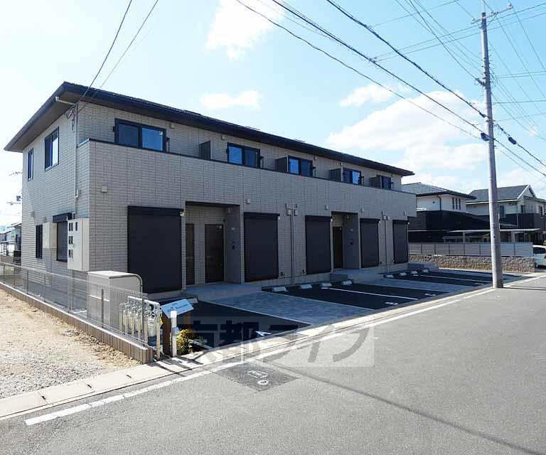 奈良線 JR藤森駅 徒歩6分 築4年(2LDK/1階)