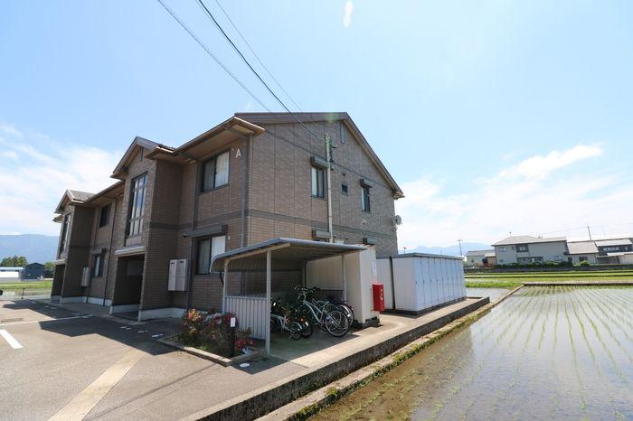 城端線 福光駅 徒歩16分 築24年(2DK/2階)