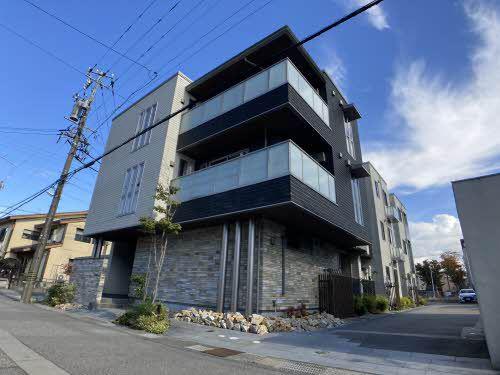 富山地鉄富山市内線 新富町駅(富山) 徒歩8分 築8年(2LDK/1階)