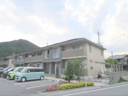 ロイヤルタウン篠山口 B棟(2LDK/1階)