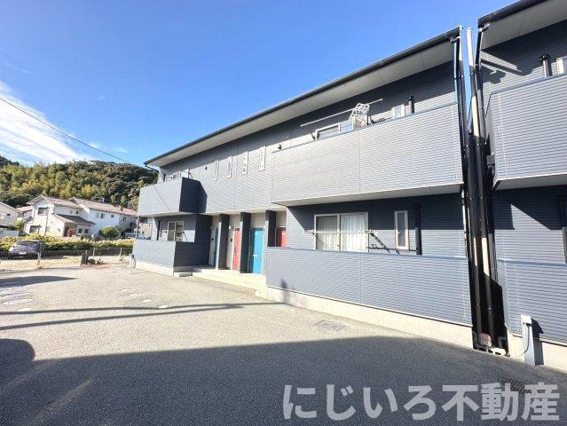 GROS SERFI(2LDK/1階)