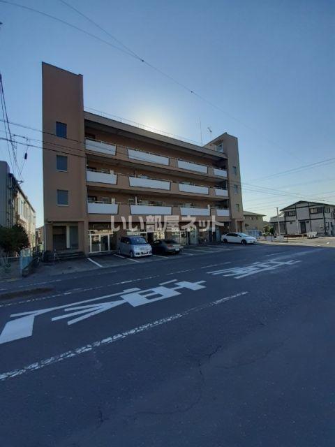 岡部ビル(2LDK/3階)