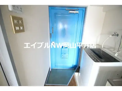 アルフィーネ十日市D棟(1K/3階)の玄関写真