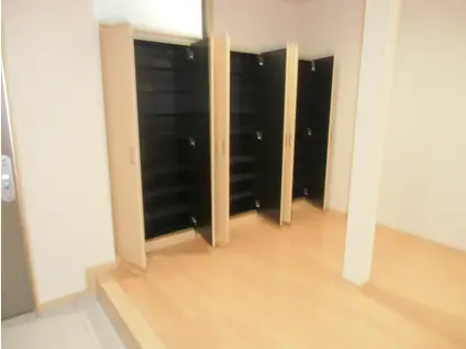 I・ECO III(ワンルーム/1階)の玄関写真