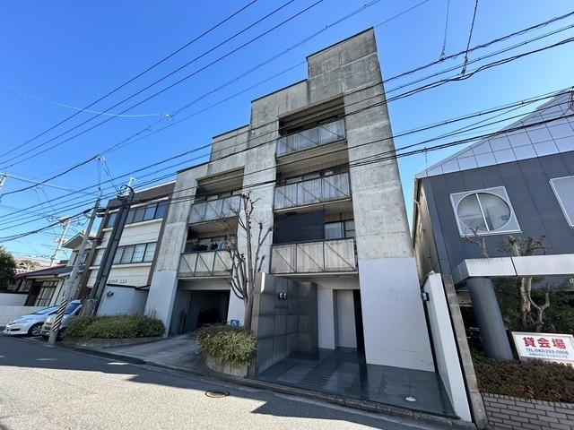 GH COURT 1ST(2LDK/2階)