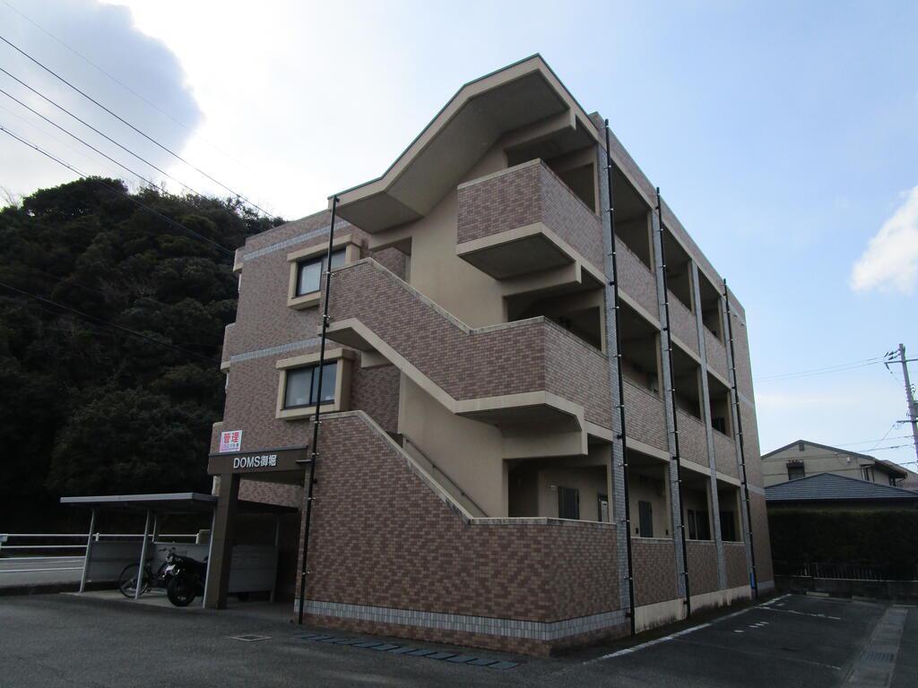 ドムス御堀(1K/1階)