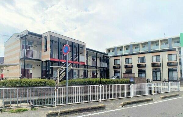 レオパレスカリヨ尼崎(1K/2階)