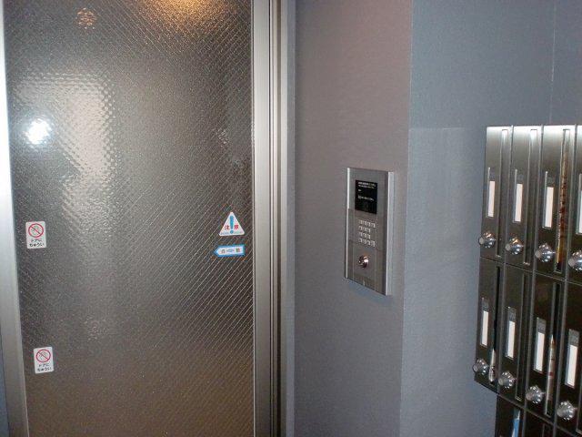 フラッティ龍大前(1K/1階)の外観写真