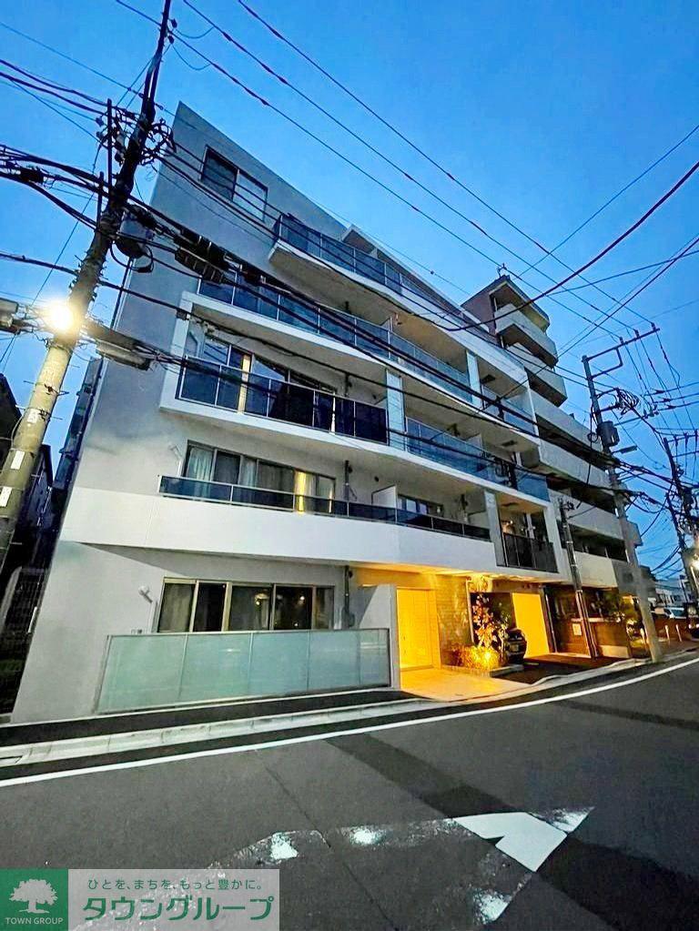 ルミーク本町イースト(1DK/3階)
