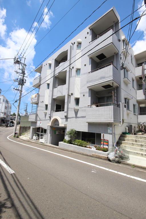 メゾン大手町(2K/1階)