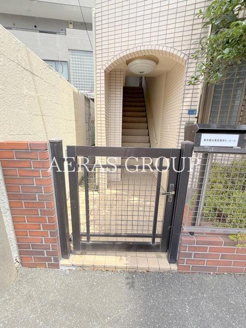 根岸ビル(7LDK/1階)の外観写真