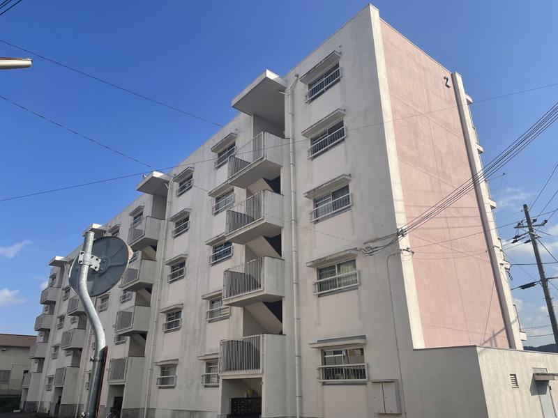 クレスト多可町 2棟(2K/4階)