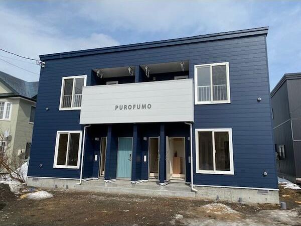 PUROFUMO(2LDK/1階)