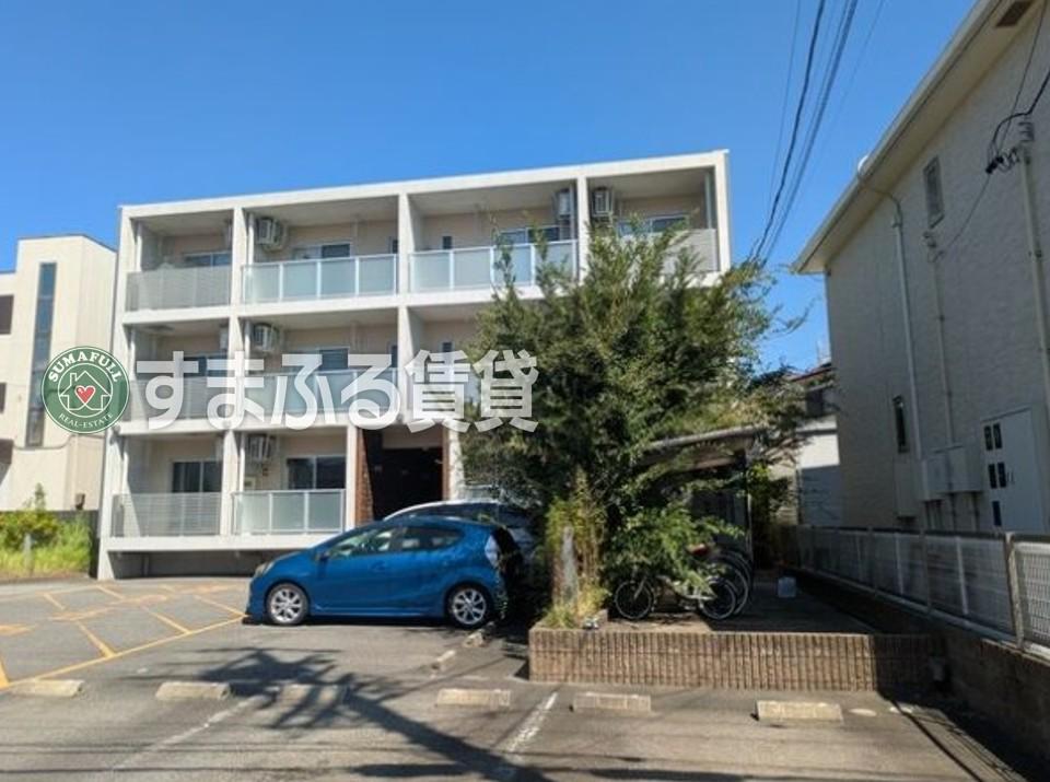 PINE イースト(1DK/2階)